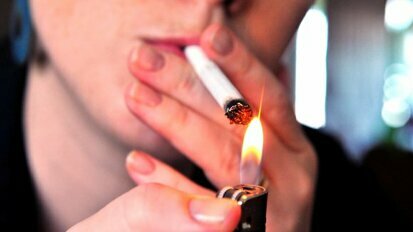 新的研究表明烟草的摄入会增加感染口腔人乳头状瘤病毒的风险