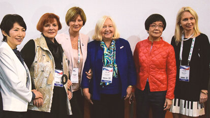 Žene stomatolozi iz cijelog svijeta zajedno na forumu na FDI kongresu