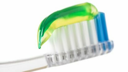 Nieuwe tandpasta remineraliseert tanden tijdens slaap