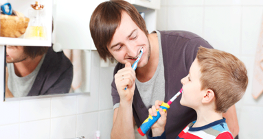 Papa weiß, wie's geht: Zahnpflege für Kids