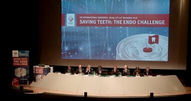 La salvaguardia dei denti naturali: tema del congresso SIE fra storia, studenti e associazioni scientifiche
