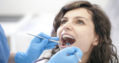 Proyecto para regenerar dientes con material biocompatible