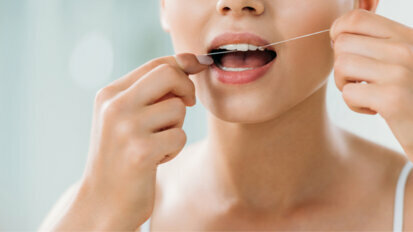 Study links dental flossing to higher levels of toxic chemicals in body