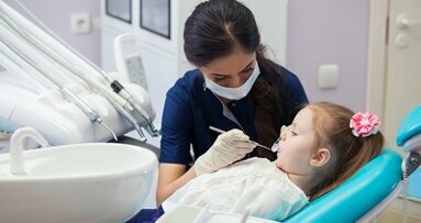 Четири от 5 британски деца не посещават зъболекар