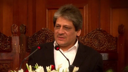 Governor Sindh in favor of extending dental education period to 5 years