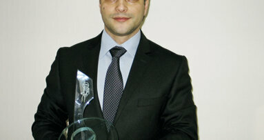 Д-р Георги Коновски –  с наградата „Зъболекар на 2012 г.”