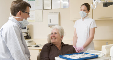 IGZ inspecteert strenger op mondzorg voor ouderen