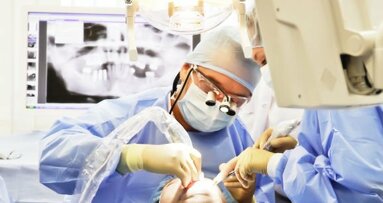 Rozpuszczalny opatrunek-implant zwiększy powodzenie operacji chirurgicznych