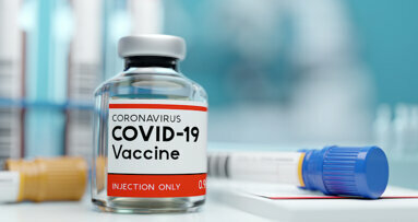 Świat stomatologiczny w Wielkiej Brytanii reaguje na zatwierdzenie szczepionki COVID-19