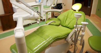 Dental Trey installa 16 riuniti A-dec nell’area First Class di CalabroDental