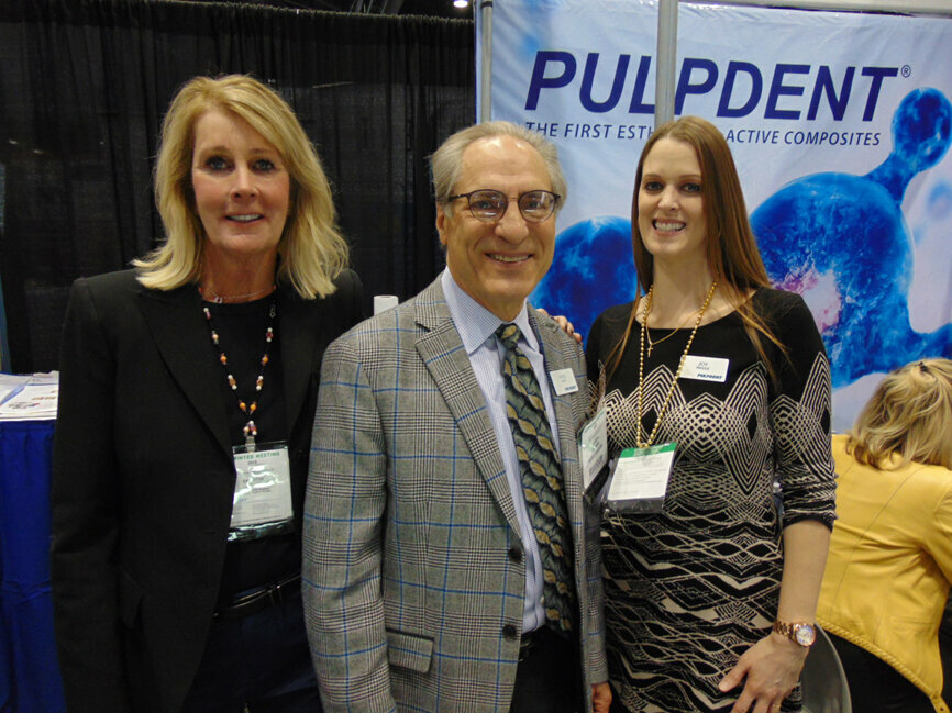 From left: Gale Hostert, Fred Berk and Joy Riddle of Pulpdent Corp. (Photo: Fred Michmershuizen/Dental Tribune America)