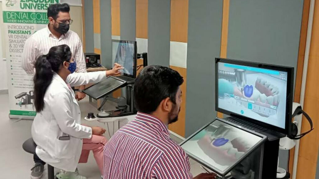 ZU faculty accomplishes VR Dental Simulation Lab training