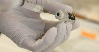 HHS upoważnia dentystów i studentów stomatologii do podawania szczepionek COVID-19