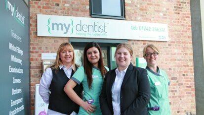Empleos de dentista en el Reino Unido — Increíbles oportunidades con {my}dentist