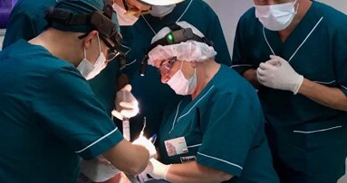 Praktyczne kursy implantologiczne z chirurgią na żywo