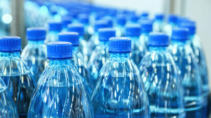 FDA、ボトル入り飲料水に対する新たなフッ素基準案を発表